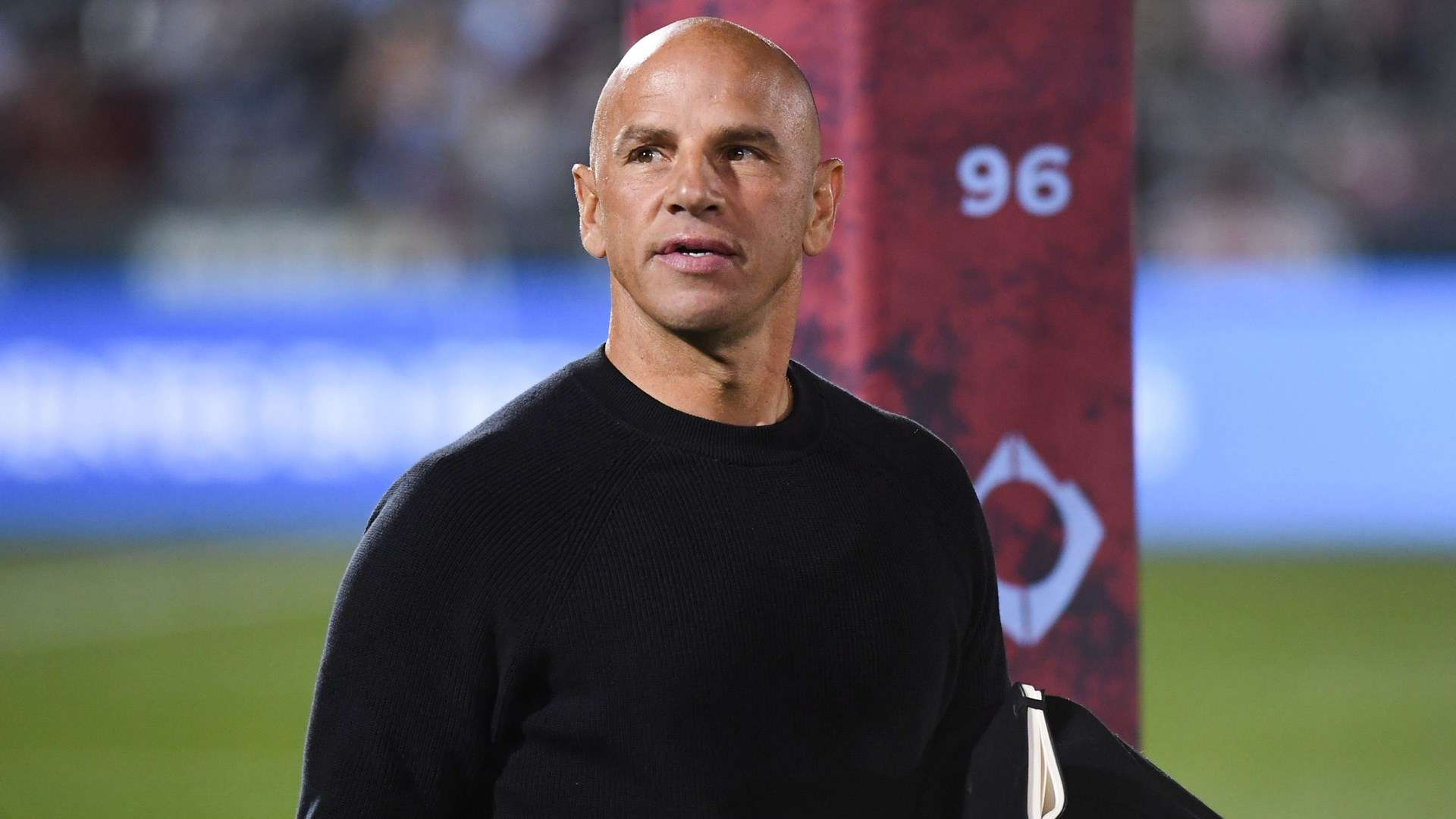 區線外起腳 區線外起腳